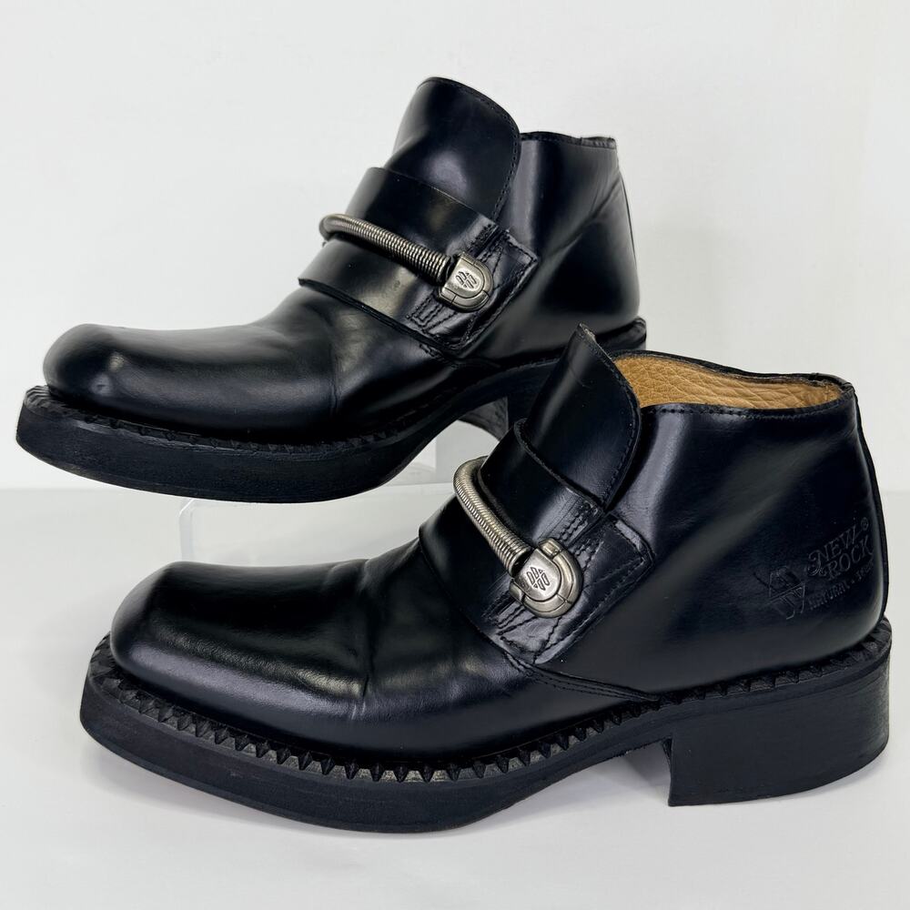 NEW ROCK Metallic Black Leather Ankle Boots Size EU 39 Coil Strap Gothic Punk